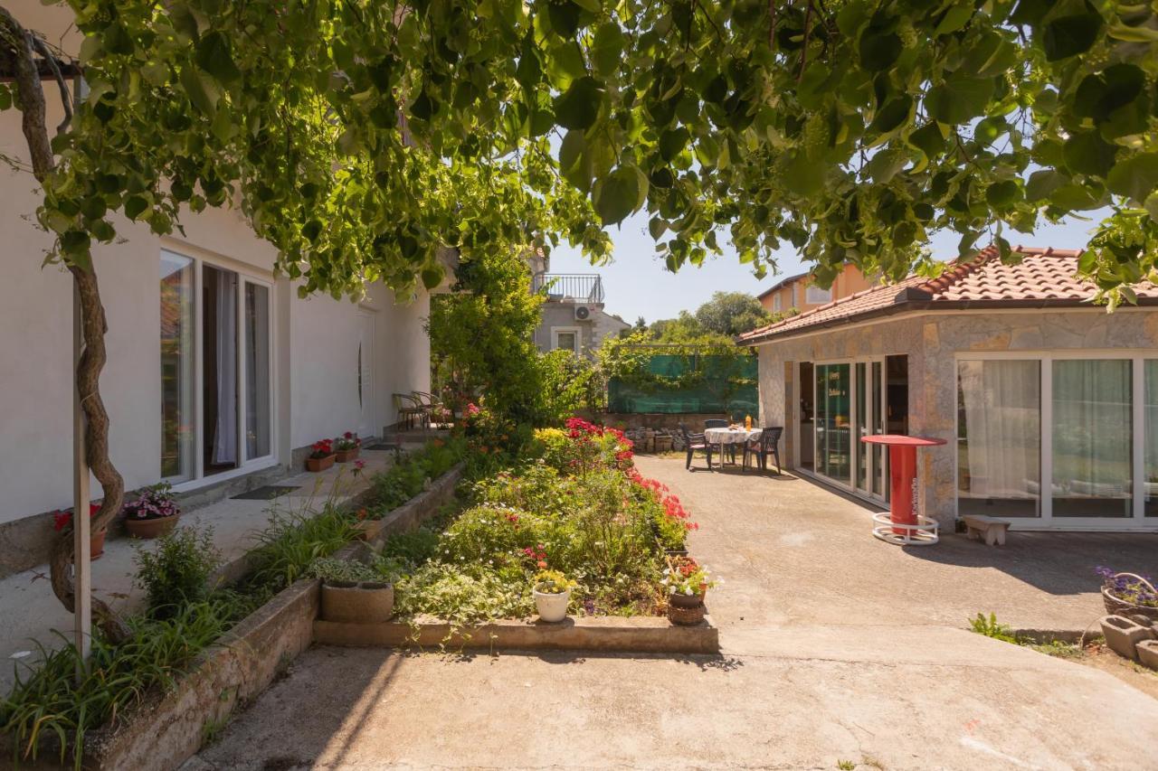 Mara Šibenik Exterior foto
